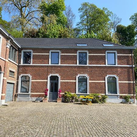 Les Appartements Du Parc Herman Ans Bagian luar foto