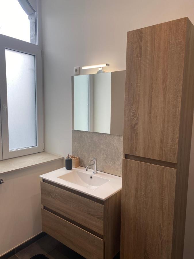 Les Appartements Du Parc Herman Ans Bagian luar foto